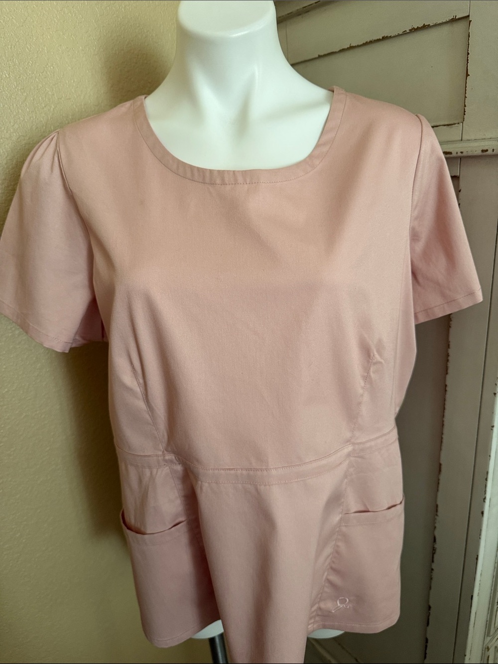 Jaanuu Dusty Pink Short Sleeve Scoop Neck Medical Top